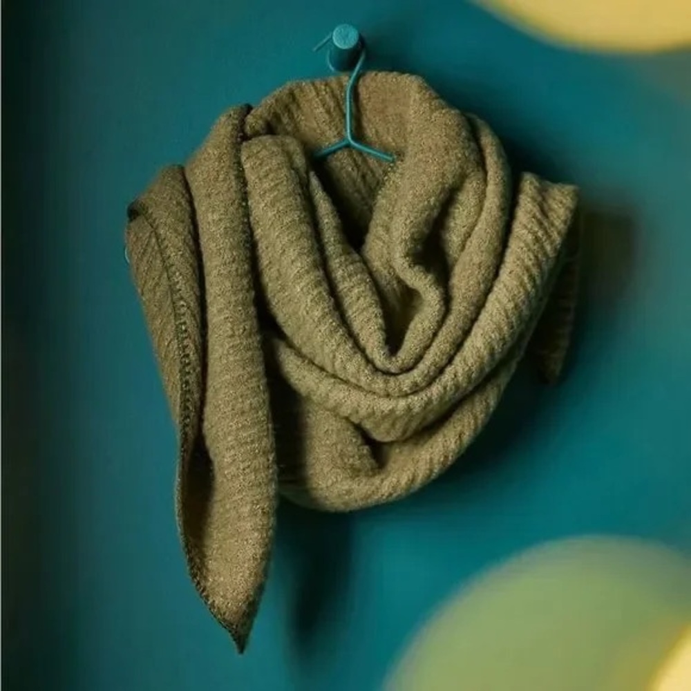 Anthropologie Cozy Boucle Knit Scarf